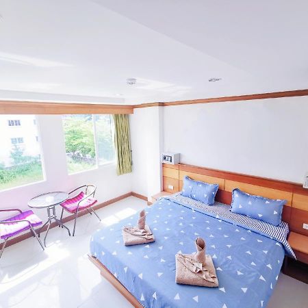 Lanting Hotel Patong Exterior foto