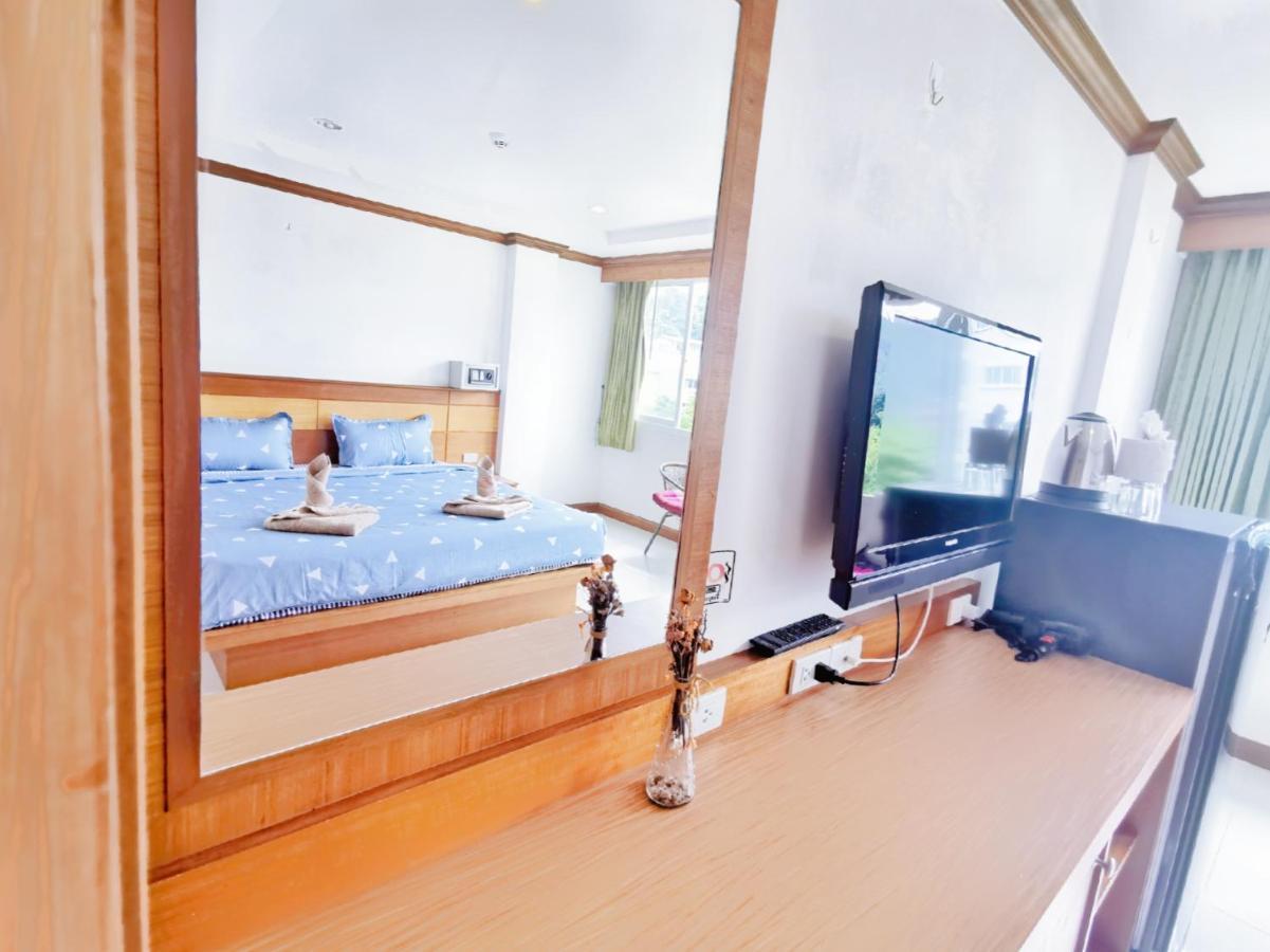 Lanting Hotel Patong Exterior foto